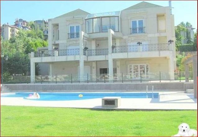 Bahçeşehir Müstakil Havuzlu Gölet Manzaralı Villa - Ufuk Mutlu