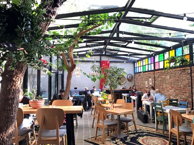 CİHANGİR EMSALSİZ BAHÇE KULLANIMLI DEVİRLİ KAFE RESTAURANT