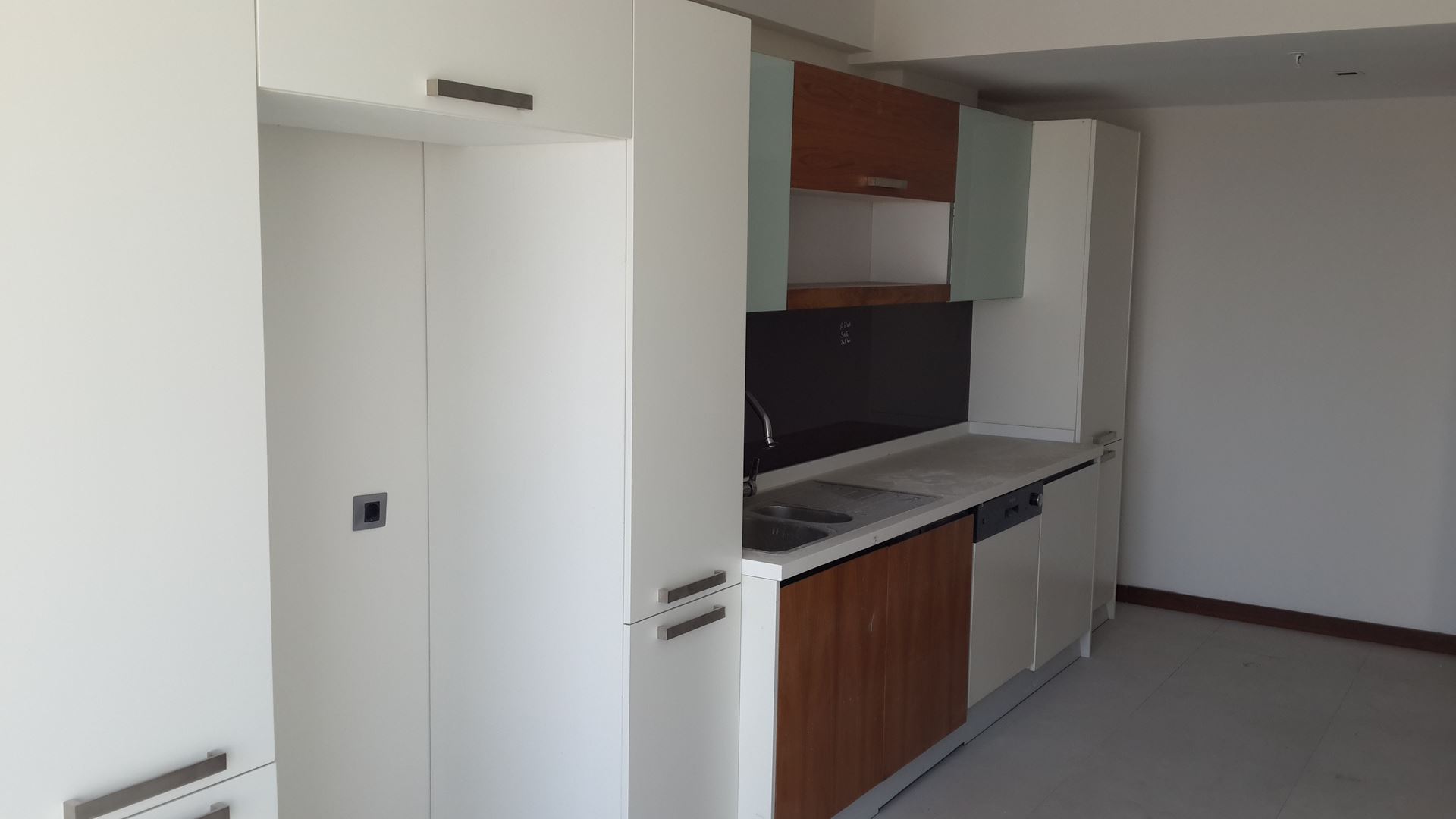GÜNEŞLİ'DE DENİZ VE ŞEHİR MANZARALI KİRALIK LUX DUBLEX DAİRE