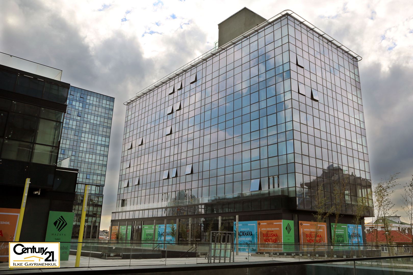 RİTİM İSTANBUL A2 BLOK'TA SATILIK HOME OFİS