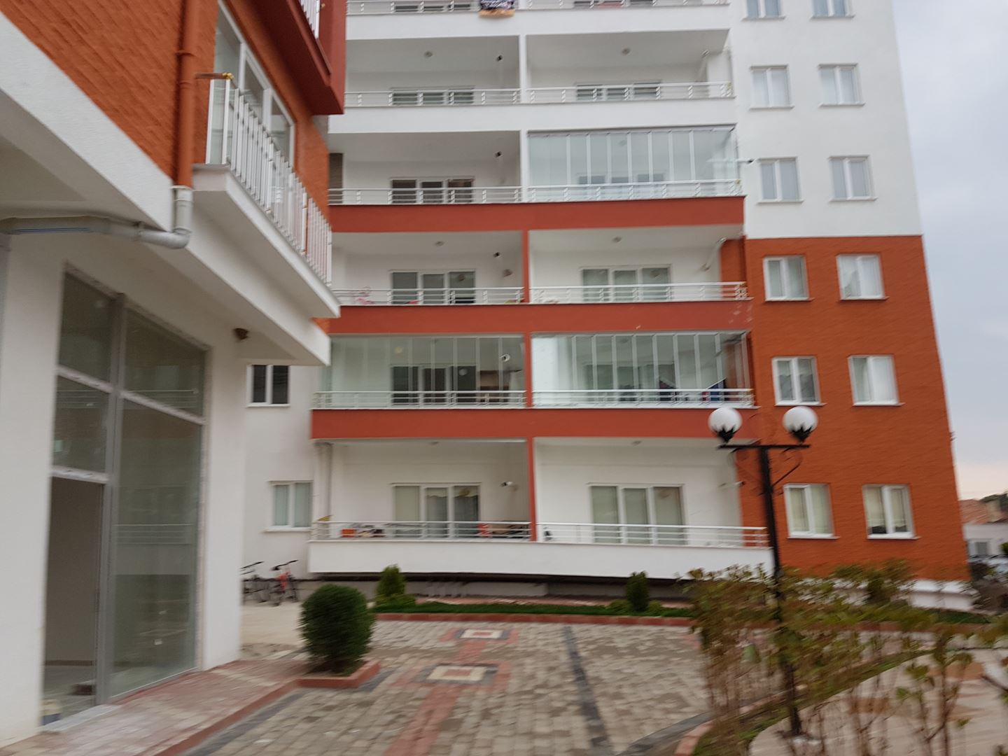 GALAKSİKENT'TE,YÜZME HAVUZLU,GÜNEY CEPHE