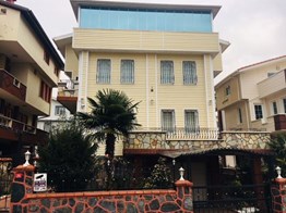 Nilüfer Beşevler Çamlıca'da Kiralık Müstakil Triplex Villa