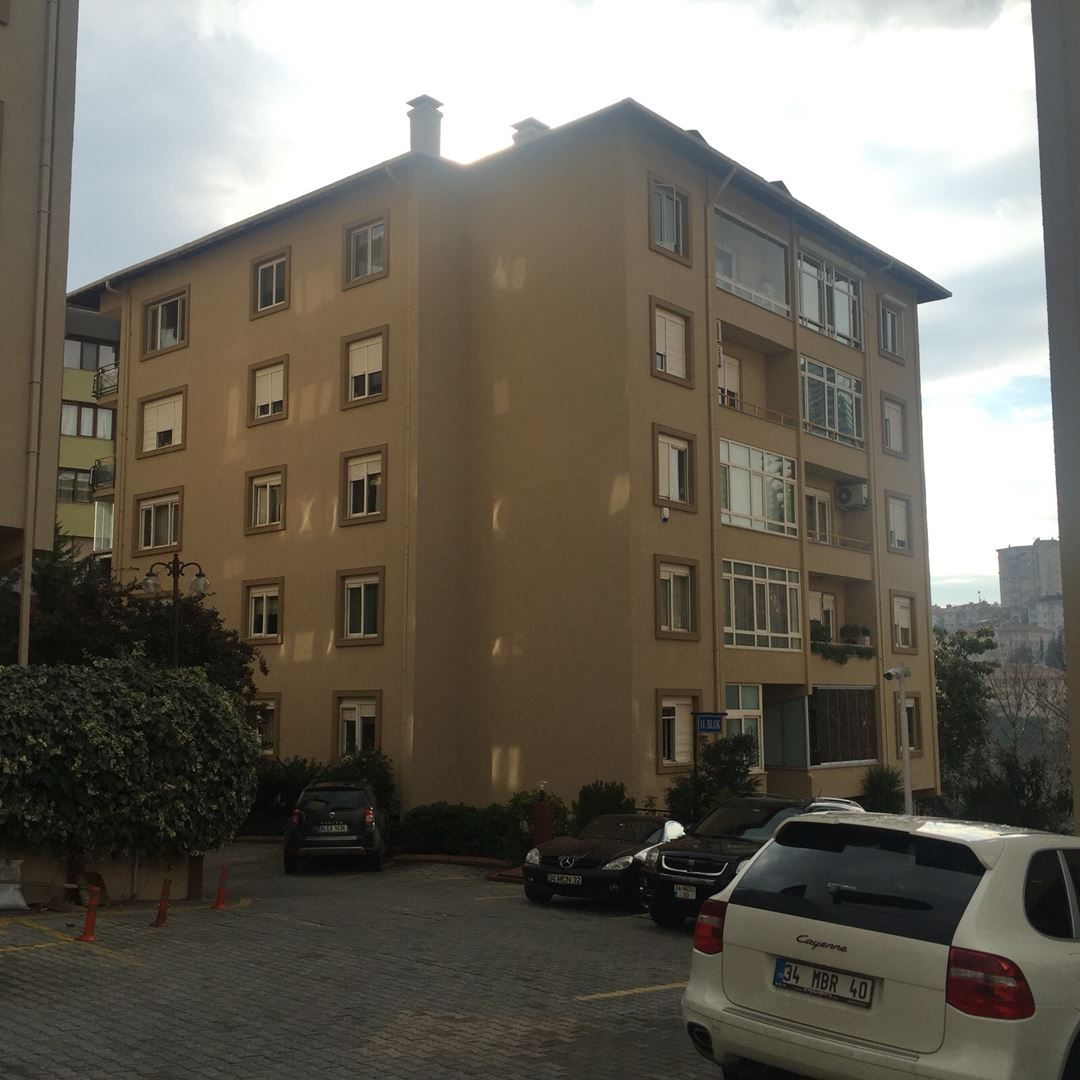 ULUS KAMER SİTESİNDE 180M2 3+1 ÇOK FERAH VE BAKIMLI DAİRE