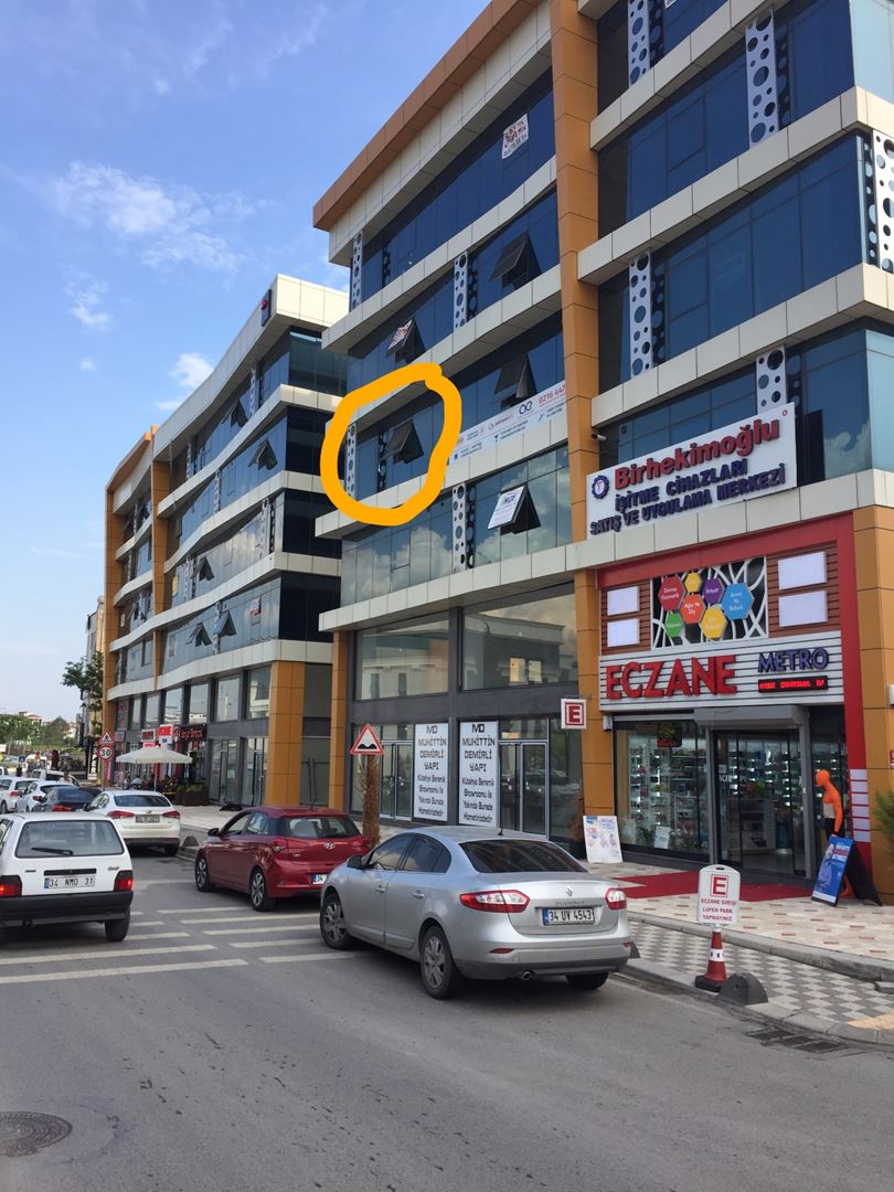 TUZLA DA BELEDİYE VE KAYMAKAMLIK KARŞISINDA OFİS