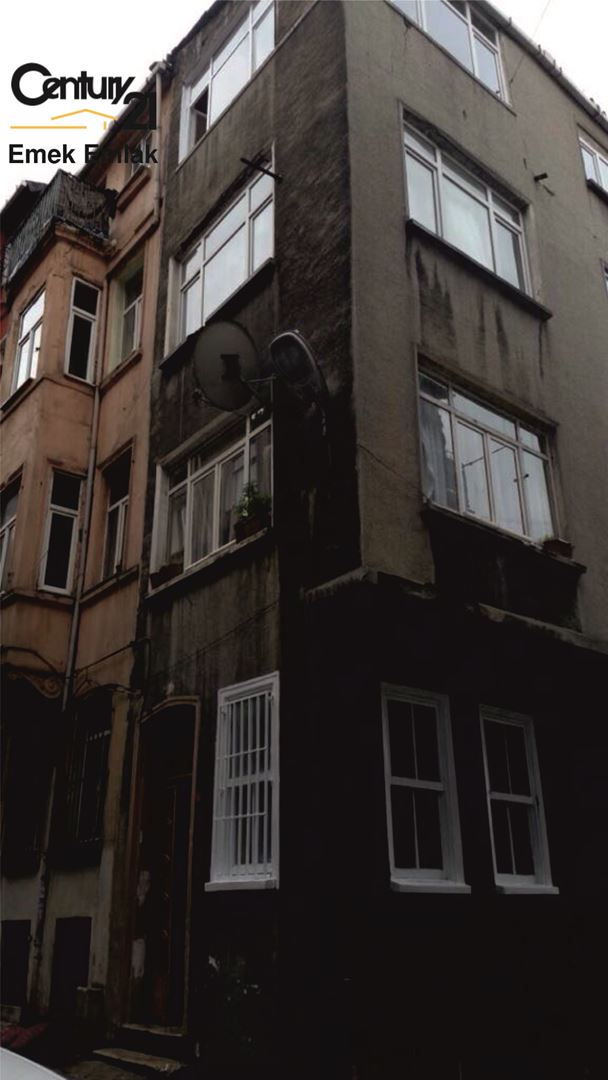 BEYOĞLU TARLABAŞI SATILIK KOMPLE BİNA 5 KATLI