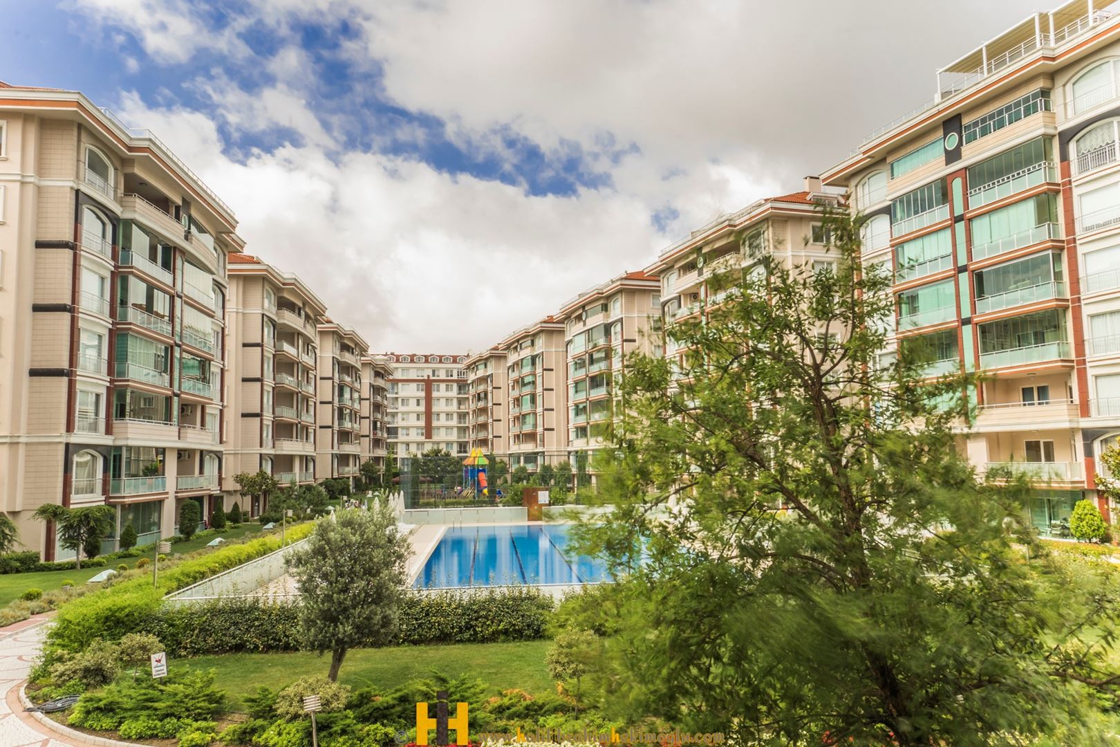 Beylikdüzünün Prestijli Projesi Hilal Konaklarında kiralık 3+1